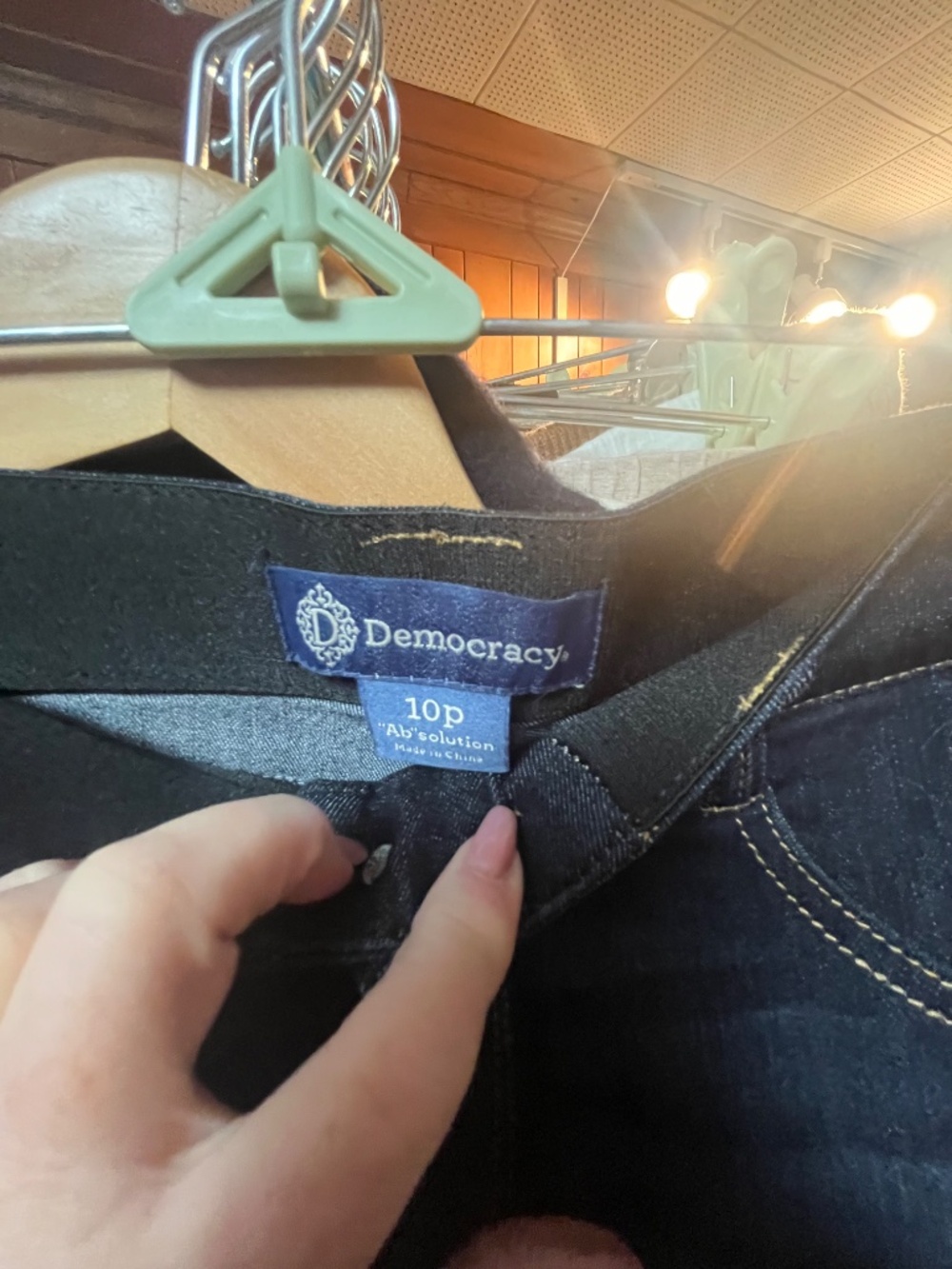 Democracy “Ab-solution” Jeans, 10P - Picture 3 of 4